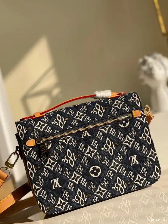 Frstbag ru VUITTON 1854 LOUIS POCHETTE SINCE MÉTIS 0404